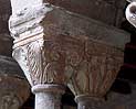 Pareja de capiteles 2 de la galera este del monasterio de Santa Mara de L'Estany