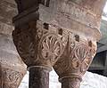Pareja de capiteles 5 de la galera este del monasterio de Santa Mara de L'Estany