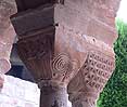 Pareja de capiteles 6 de la galera este del monasterio de Santa Mara de L'Estany