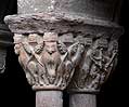 Pareja de capiteles 9 de la galería norte del monasterio de Santa María de L'Estany