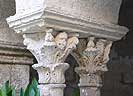 Pareja de capiteles 3 de la galería oeste del claustro de Saint-Paul-de-Mausole