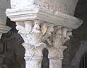 Pareja de capiteles 4 de la galería oeste del claustro de Saint-Paul-de-Mausole
