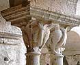 Pareja de capiteles 6 de la Galera sur del claustro de Saint-Paul-de-Mausole