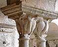 Pareja de capiteles 6 de la Galería sur del claustro de Saint-Paul-de-Mausole