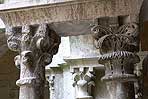 Pareja de capiteles 6 de la galera sur del claustro de Sant Pere de Galligats de Girona
