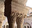 Pareja de capiteles 8 de la galera este del claustro de la abada de Senanque