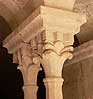Pareja de capiteles 5 de la sala capitular del claustro de la abada de Senanque