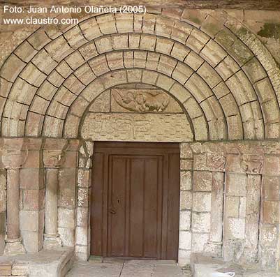 Portada de la iglesia de la San Miguel de Cornezuelo