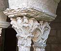 Pareja de capiteles 2 de la galería oeste del claustro de Saint-Paul-de-Mausole