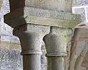 Capitel 1 de la galería este del claustro de Saint-Michel-de-Lodéve
