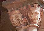 Capitel 8 de la galería porticada de Jaramillo de la Fuente
