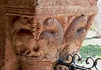Capiteles de la galería porticada de Vizcainos de la Sierra