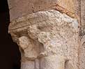 Capitel 5 de la galería porticada de San Martín de Miño de San Esteban