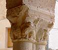 Capitel 7 de la galería porticada de San Martín de Miño de San Esteban