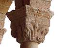 Capitel 7 de la galería porticada de Ntra. Sra. de Rivero de San Esteban de Gormaz