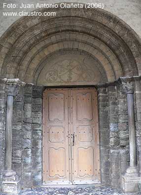 Portada de la iglesia de Saint-Jean-Baptiste de Sre